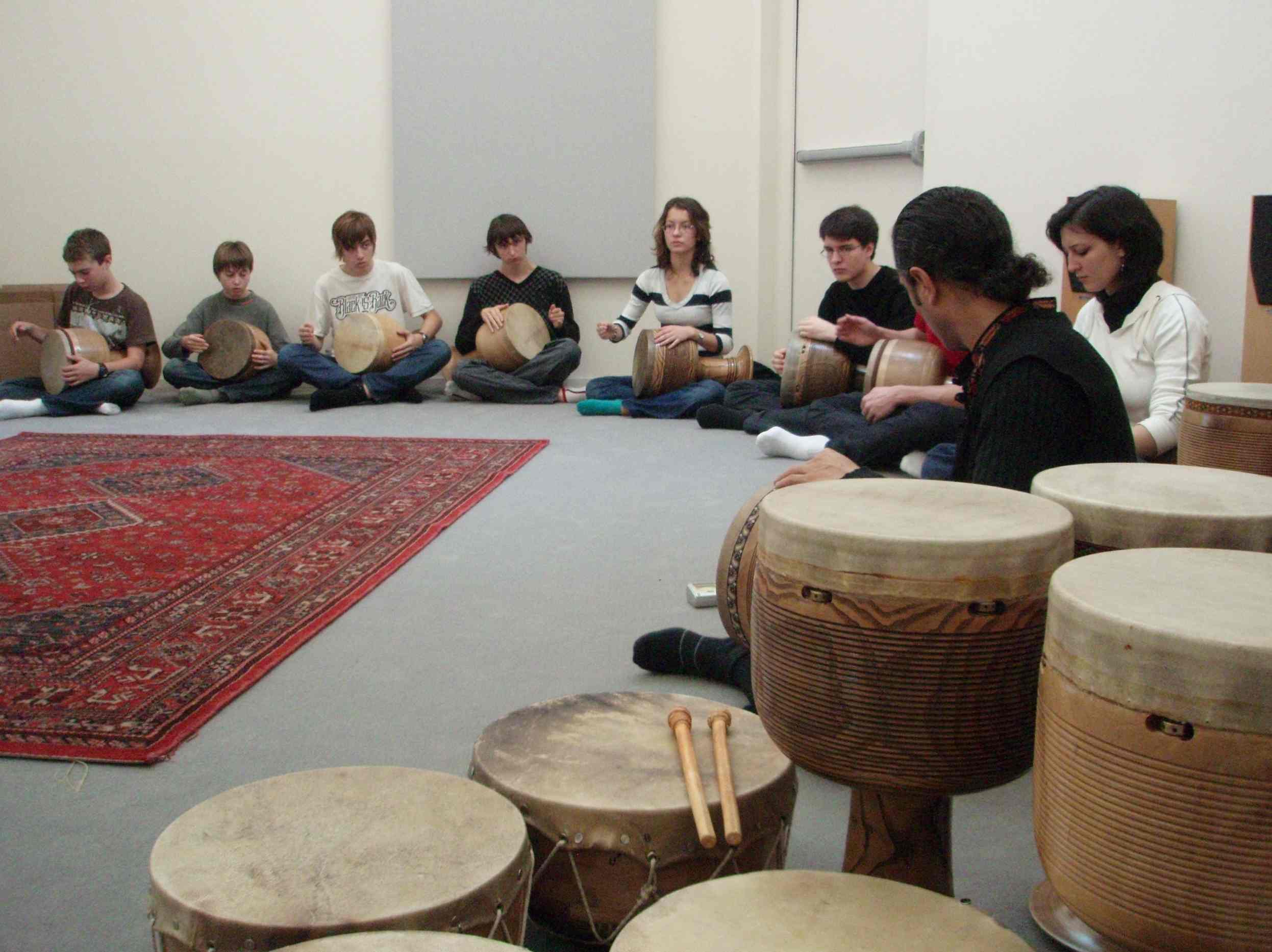 Elves d'Un Deux Trois Musiques aux percussions iraniennes  la Cit de la musique